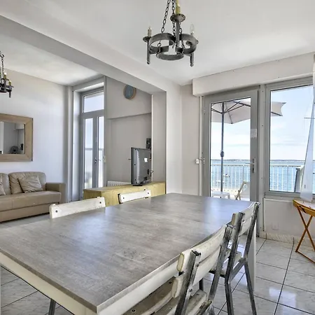 Pereire - T2 Front De Avec Terrasse Et Parking, Acces Direct - Fr-1-433-24